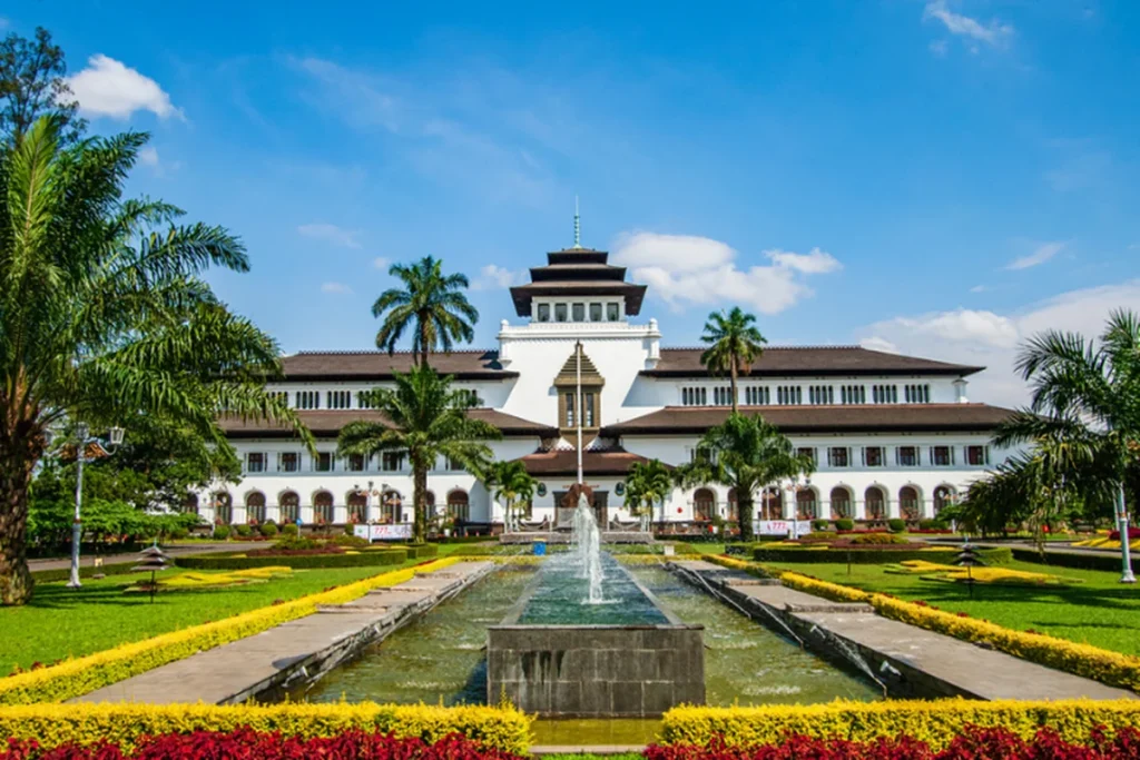 10 Rekomendasi Wista di Bandung
